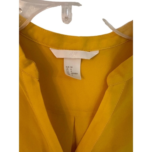 H&M Womens Size US 4 Yellow Sleeveless V-Neck Button Front Placket Casual Flowy - Picture 3 of 5